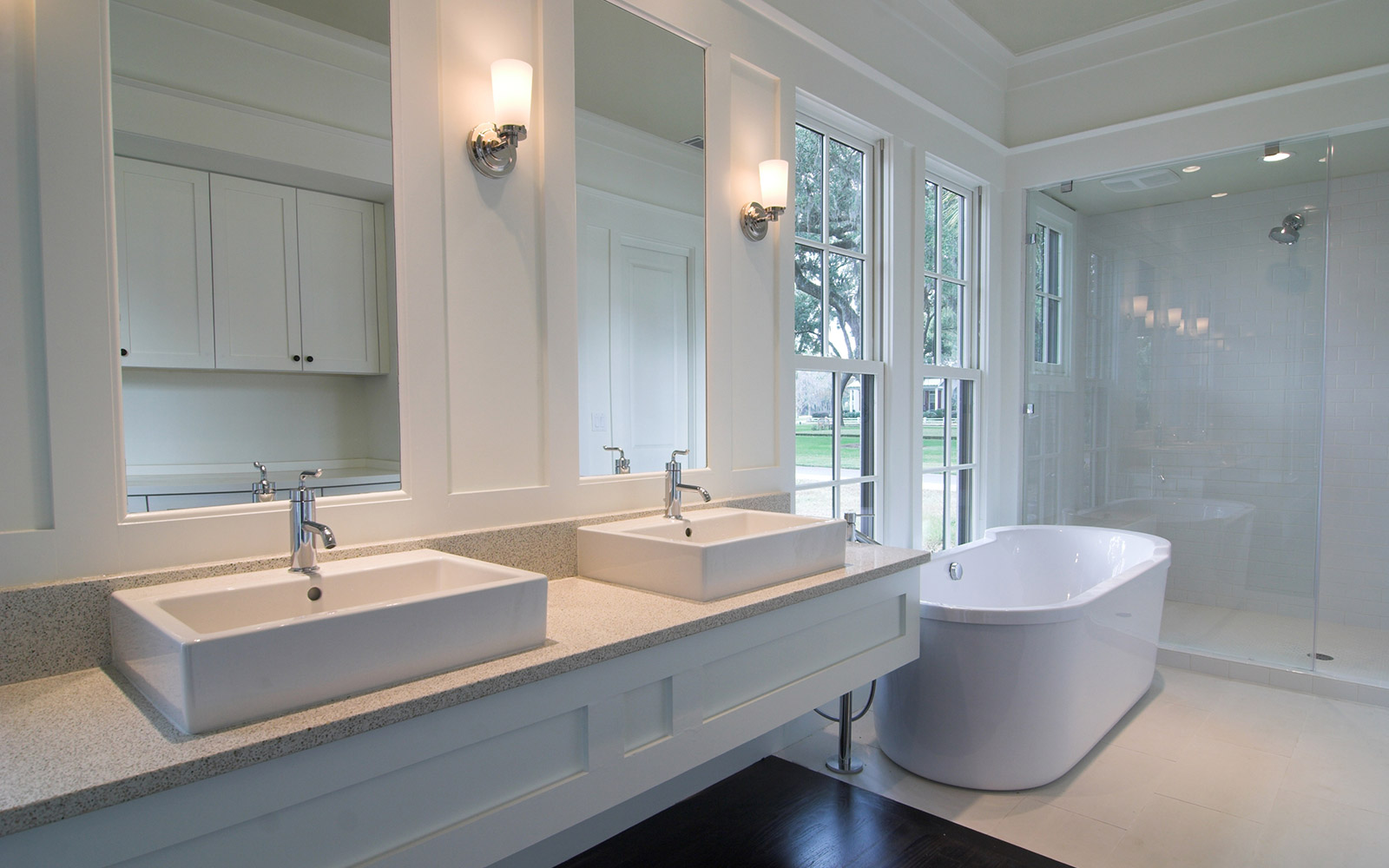 Minimalism Meets Tradition Home - Image 20