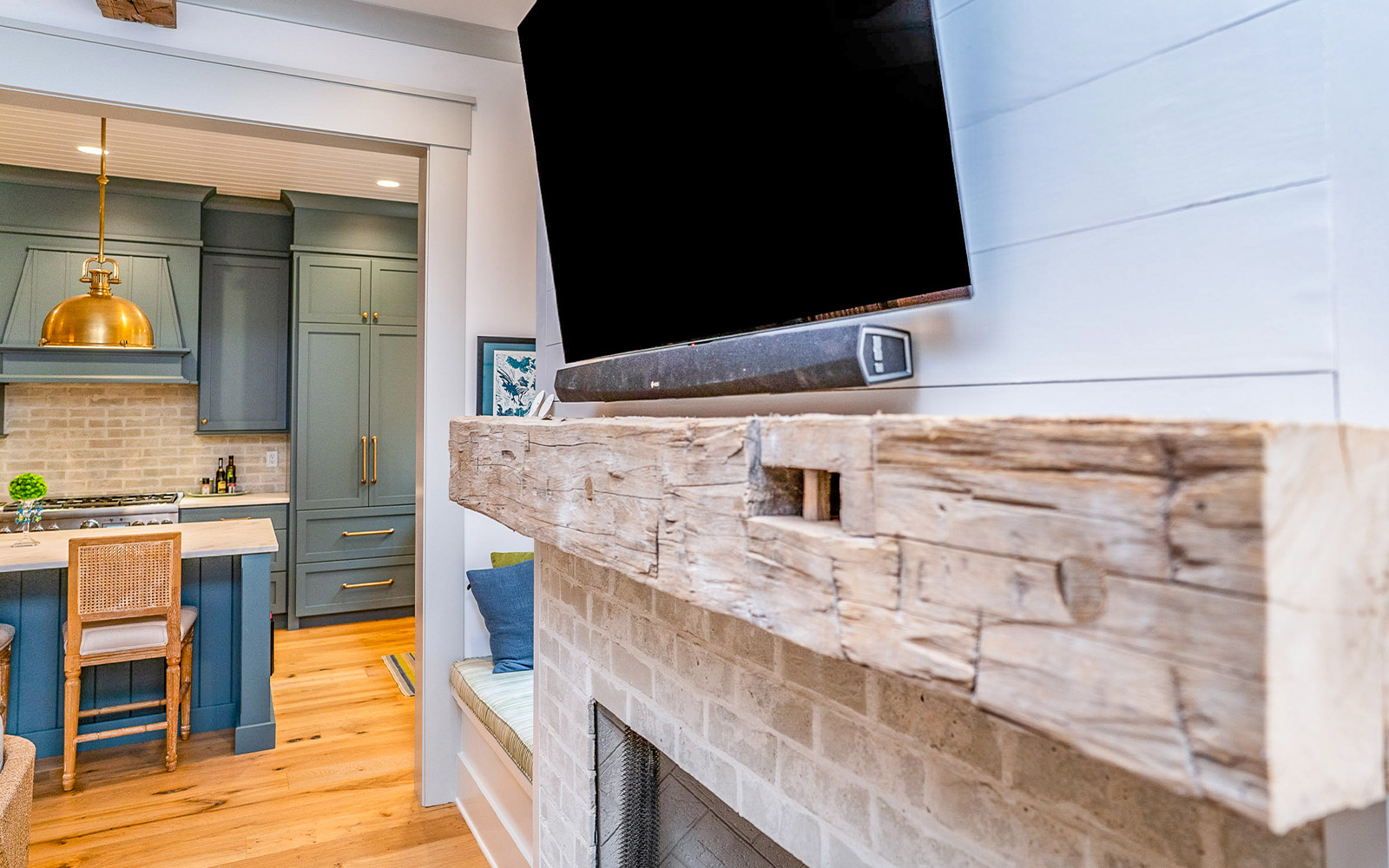Naturally Beautiful Home - Image 18