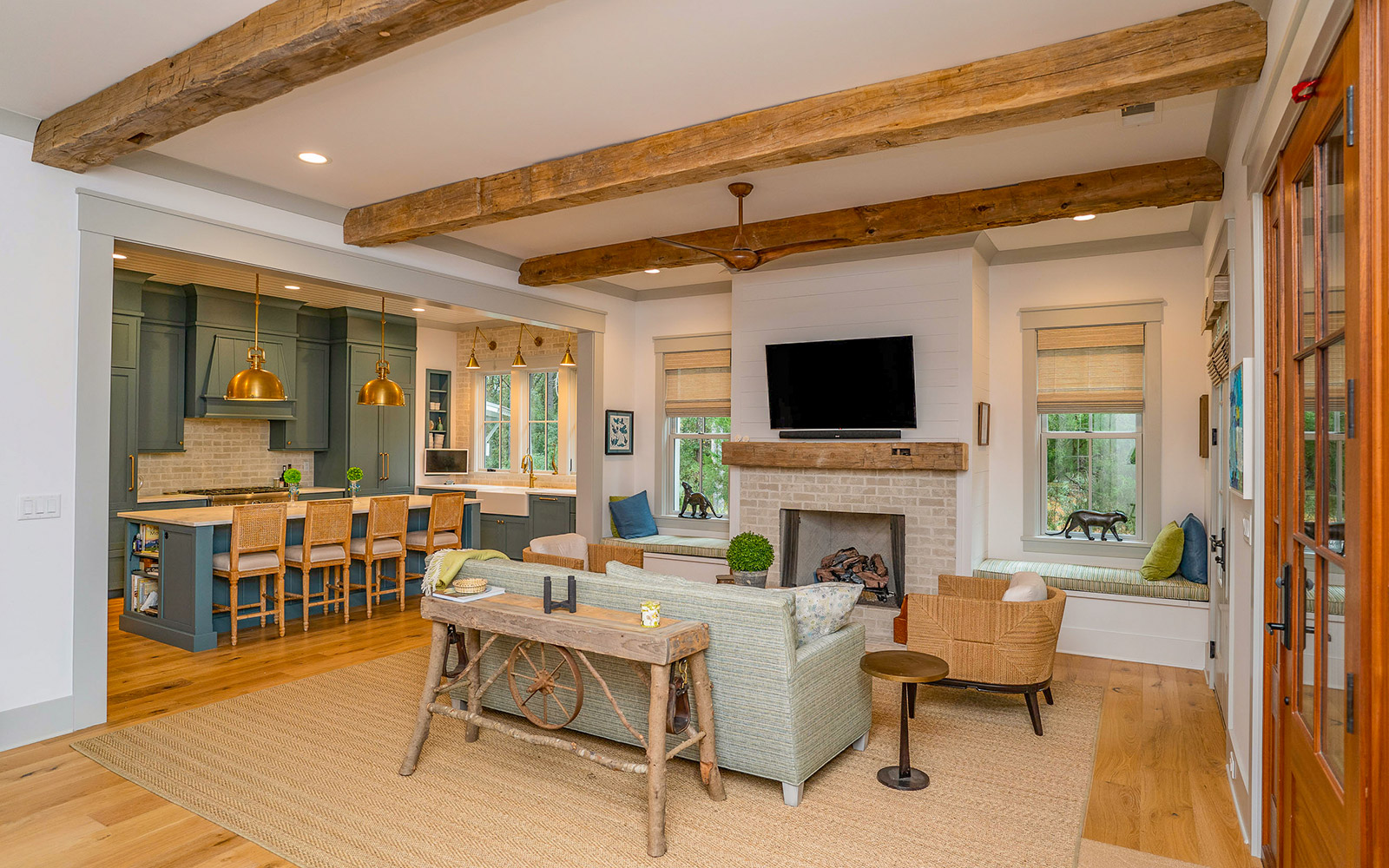 Naturally Beautiful Home - Image 6