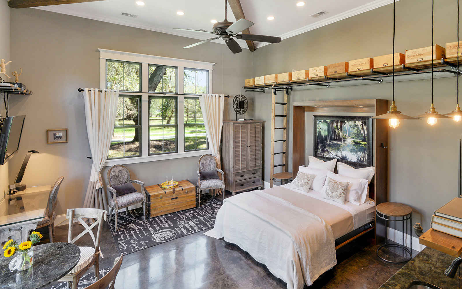 Rustic Garden Studio Home - Image 9