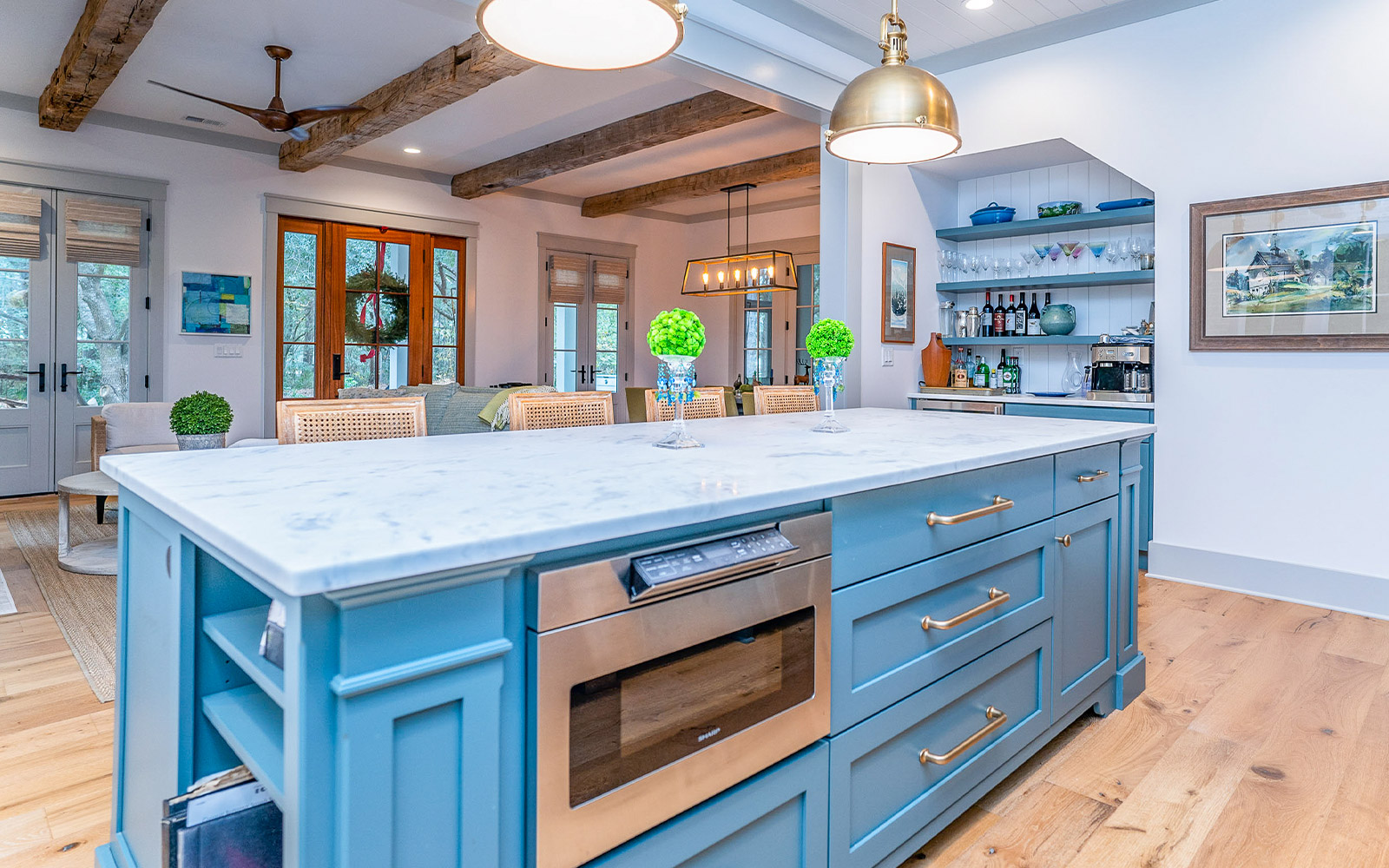 Naturally Beautiful Home - Image 15